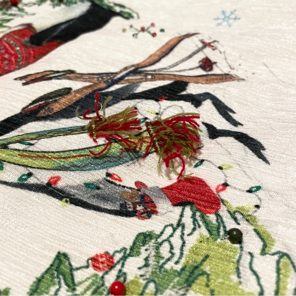 Queenwest Festive Penguin Christmas Tree Skirt - Picture 7 of 16